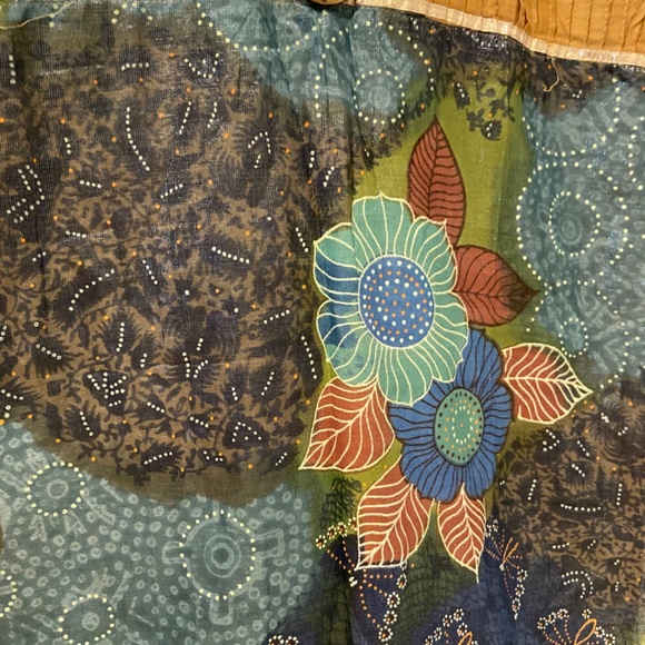 Women’s Bohemian Gold Floral Sleeveless Tunic – Size 36 (US 6) - Picture 5 of 8